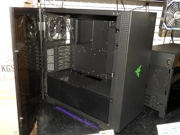 ASCII.jp：Razer初のゲーミングPCケース「Tomahawk」が発売