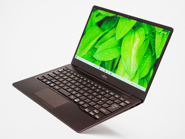 ASCII.jp：無駄を削いだシンプルデザインで軽快な使用感、第11世代Core