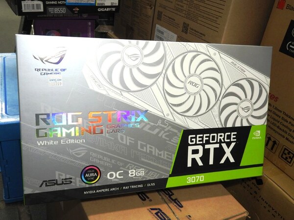 ASCII.jp：白色のGeForce RTX 3070がASUS STRIXシリーズから登場