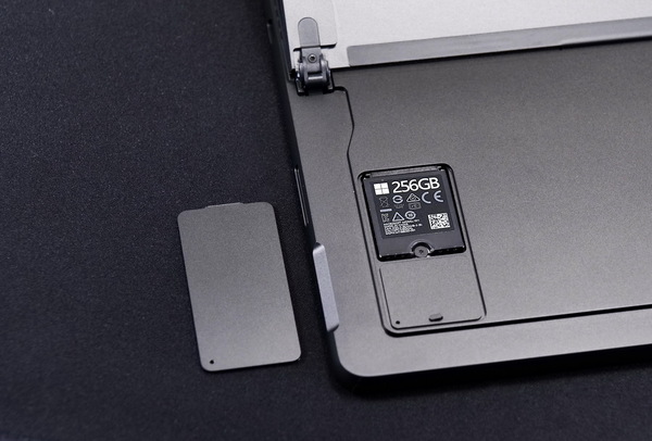 ASCII.jp：「Surface Pro 8」実機レビュー = Windows11がスグに使える