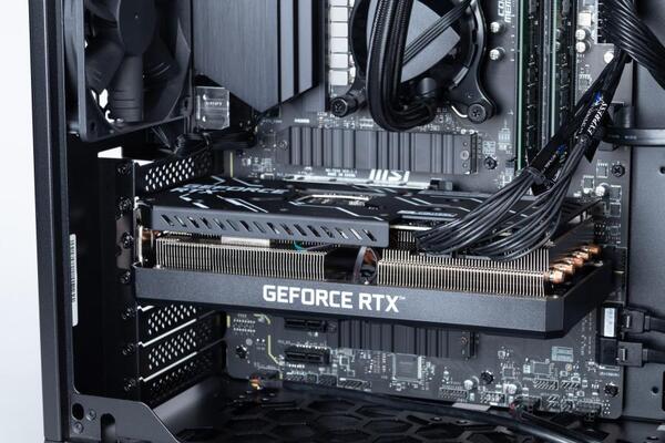 第12世代Core i7とRTX 3070 TiでApexフルHDプレイが最小約250fps！コア