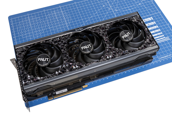 ASCII.jp：ド派手なLEDで魅せるPalit「GeForce RTX 4090 GameRock OC