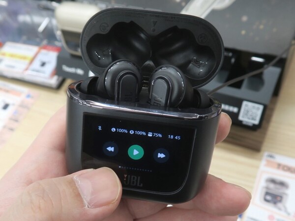 ASCII.jp：ケースにタッチディスプレーが付いた高級完全ワイヤレス