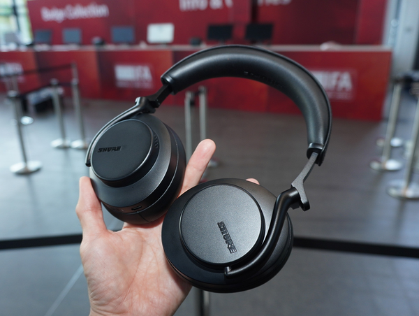 ASCII.jp：音・ノイキャン・装着感！「快適さ」がひと味違うシュア