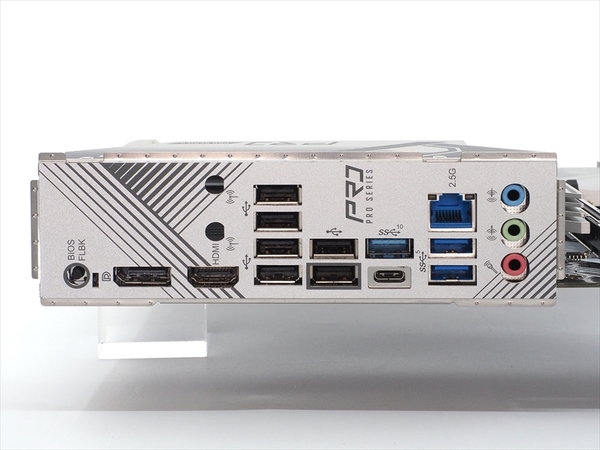 ASCII.jp：AGESAのアップデートでOCメモリーの動作制限が改善！ ASRock