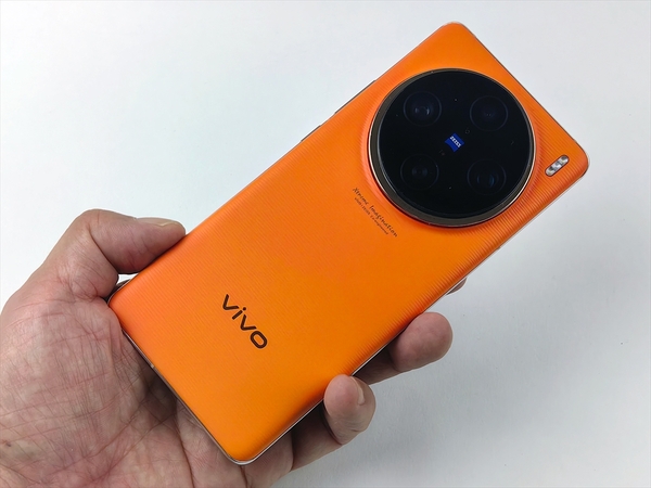 ASCII.jp：100倍望遠も夜景も実用的な「vivo X100 Pro」は2023年最強の