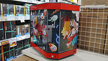 ホロライブEN所属「オーロ・クロニー」のコラボPCケースが発売！実機