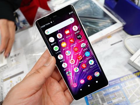 片手で持ちやすい「Rakuten Hand 5G」が7,980円！未使用セール - AKIBA