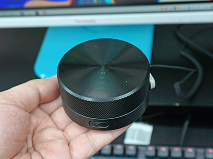 Razerのゲーミングスピーカー「Nommo V2 Pro」が発売、ワイヤレス対応