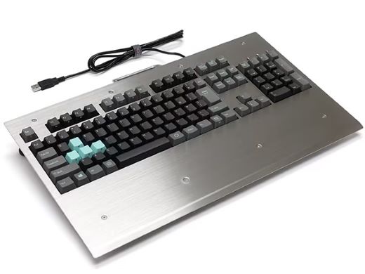 ステンレス筐体キーボード「Majestouch3 Metal SUS Edge」にヨドバシ