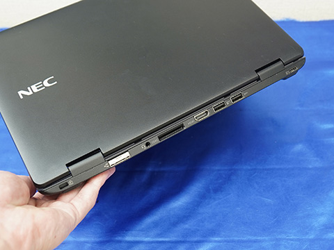 Core i5-10210YやWindows 11搭載のNEC製12.5型ノートPCが24,800円