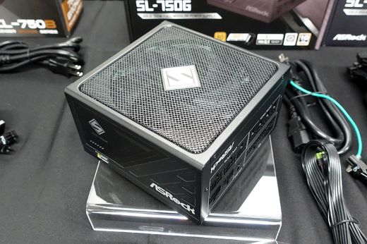 最高効率の80PLUS GOLD電源”を謳うASRock初の電源ユニット「STEEL