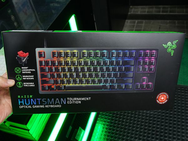 Razerのテンキーレスキーボード「Huntsman Tournament Edition」に日本