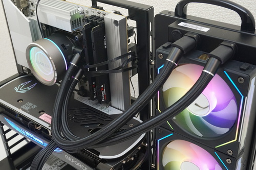 パーツのデザインを100％楽しむ“オープンフレームケース”の魅力。長尾