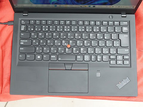 Core i5-8350Uやタッチパネル搭載のThinkPad X1 Carbonが24,800円
