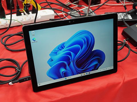 Dellの12.3型Windowsタブレット「Latitude 7200 2in1」が12,800円