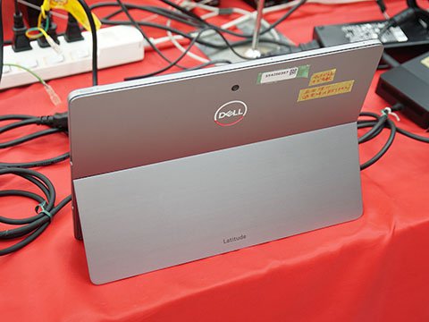 Dellの12.3型Windowsタブレット「Latitude 7200 2in1」が12,800円