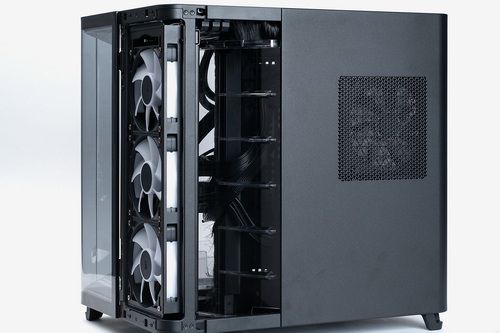 CORSAIRの傑作ケースが最新トレンドでリファインされて登場！CPUもGPU