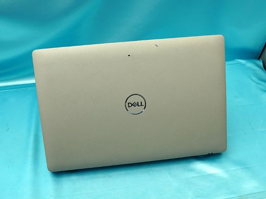 第10世代Core i7/16GBメモリ/Quadro搭載の15.6インチノートが49,800円