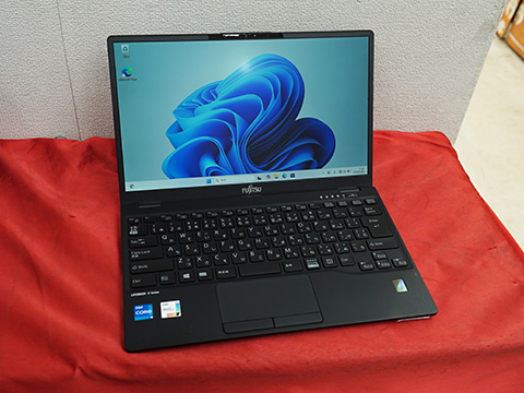 Core i5-1135G7+8GBメモリ搭載の13.3型「LIFEBOOK U9311/FX」が39,800