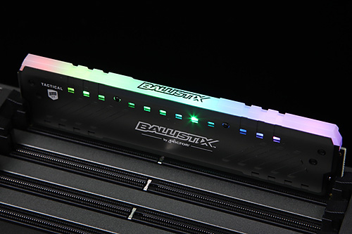 オリジナルの“魅せるメモリ”が作れる、MicronのRGB LED搭載DDR4メモリ