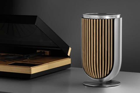B&O、サラウンドや単体でも使えるワイヤレススピーカー「Beolab 8