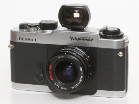 特別企画：新フォクトレンダー15mmの周辺画質はどうなった