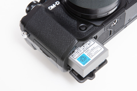 新製品レビュー：OLYMPUS OM-D E-M5 Mark III（外観・機能編