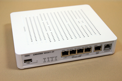 清水理史の「イニシャルB」】 コンシューマー機とは何が違うのか？ LTE