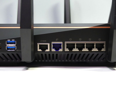 11ax＋メッシュ＋2.5GbE＝最強Wi-Fi！ ASUS「ROG Rapture GT-AX11000