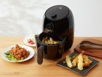 熱風でヘルシーな揚げ物を作れるノンフライヤー - 家電 Watch