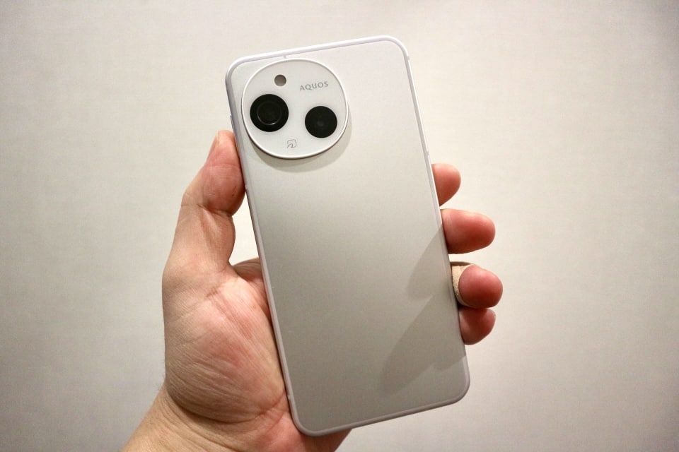 AQUOS sense9」レビュー 全部がとにかく「ちょうどいい