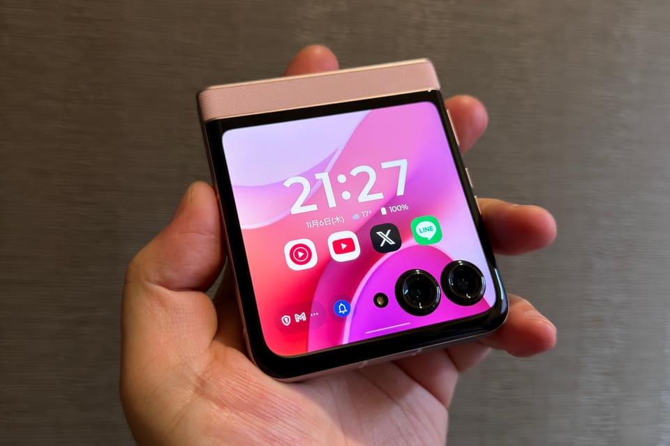 motorola razr 60レビュー、縦折りスマートフォンデビューに程よい