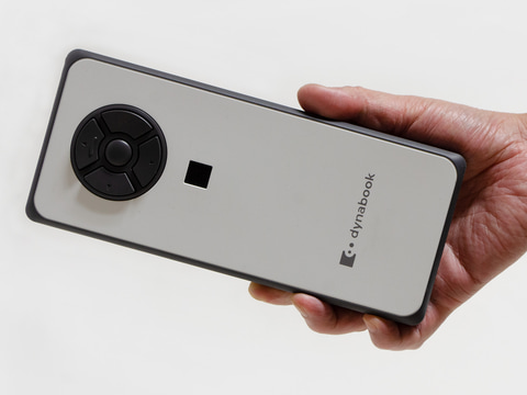 西川和久の不定期コラム】ほぼスマホサイズでTiger Lake搭載