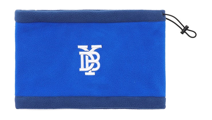 新デザインのオーセンティックチームウェアやトレーニングキャップなど