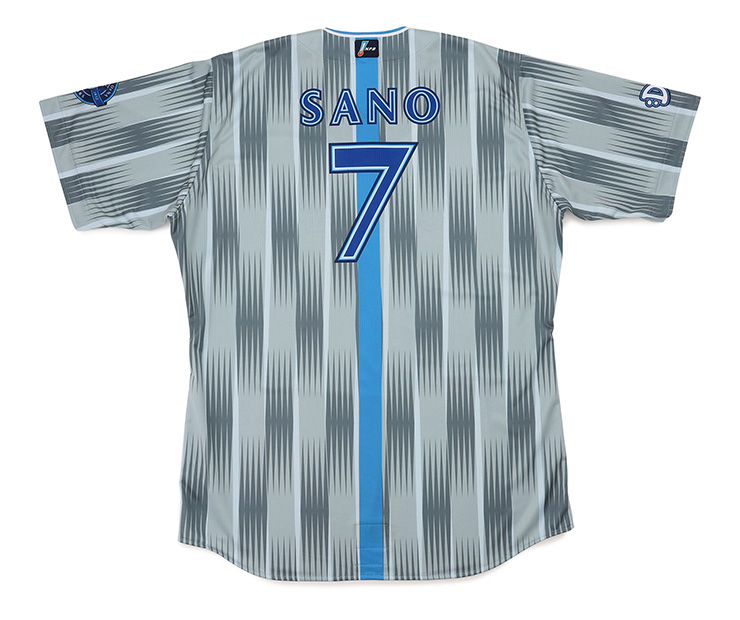 交流戦20回目を記念したユニフォームが誕生！ ｜ 横浜DeNAベイスターズ