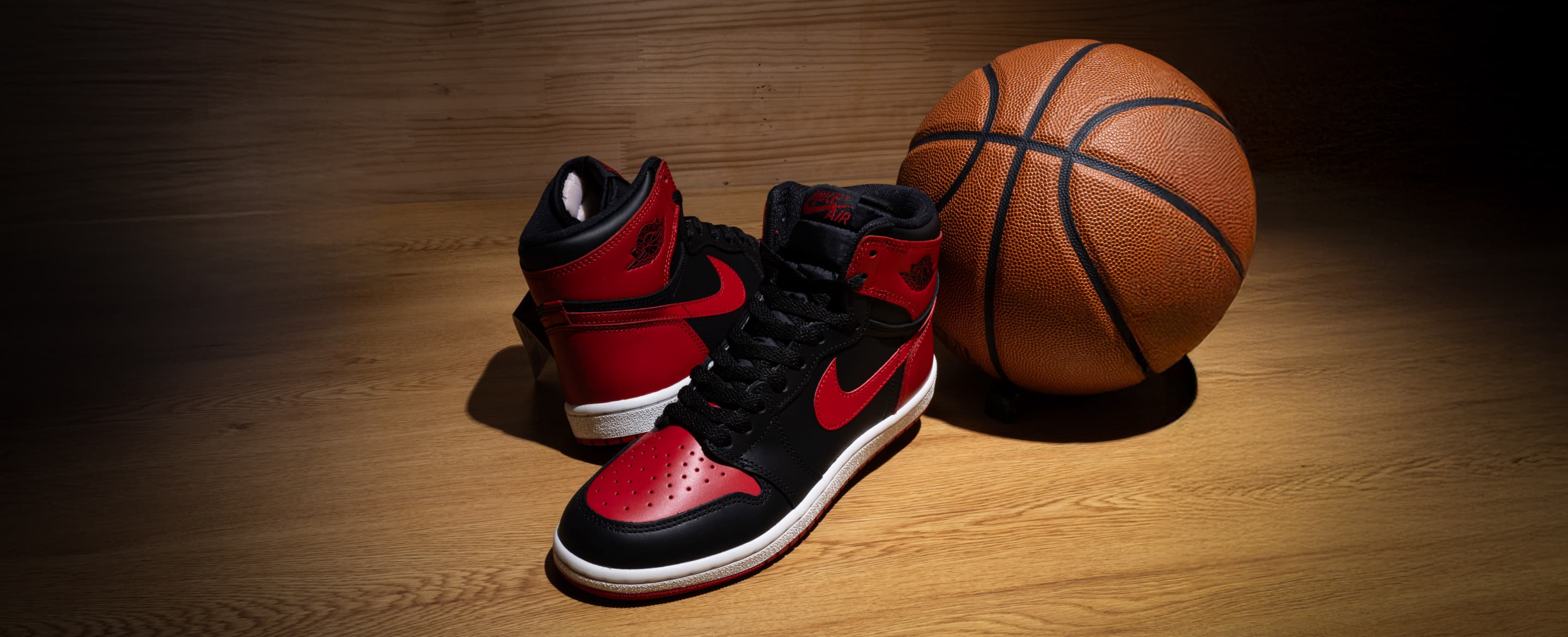 AIR JORDAN 1 HIGH '85 