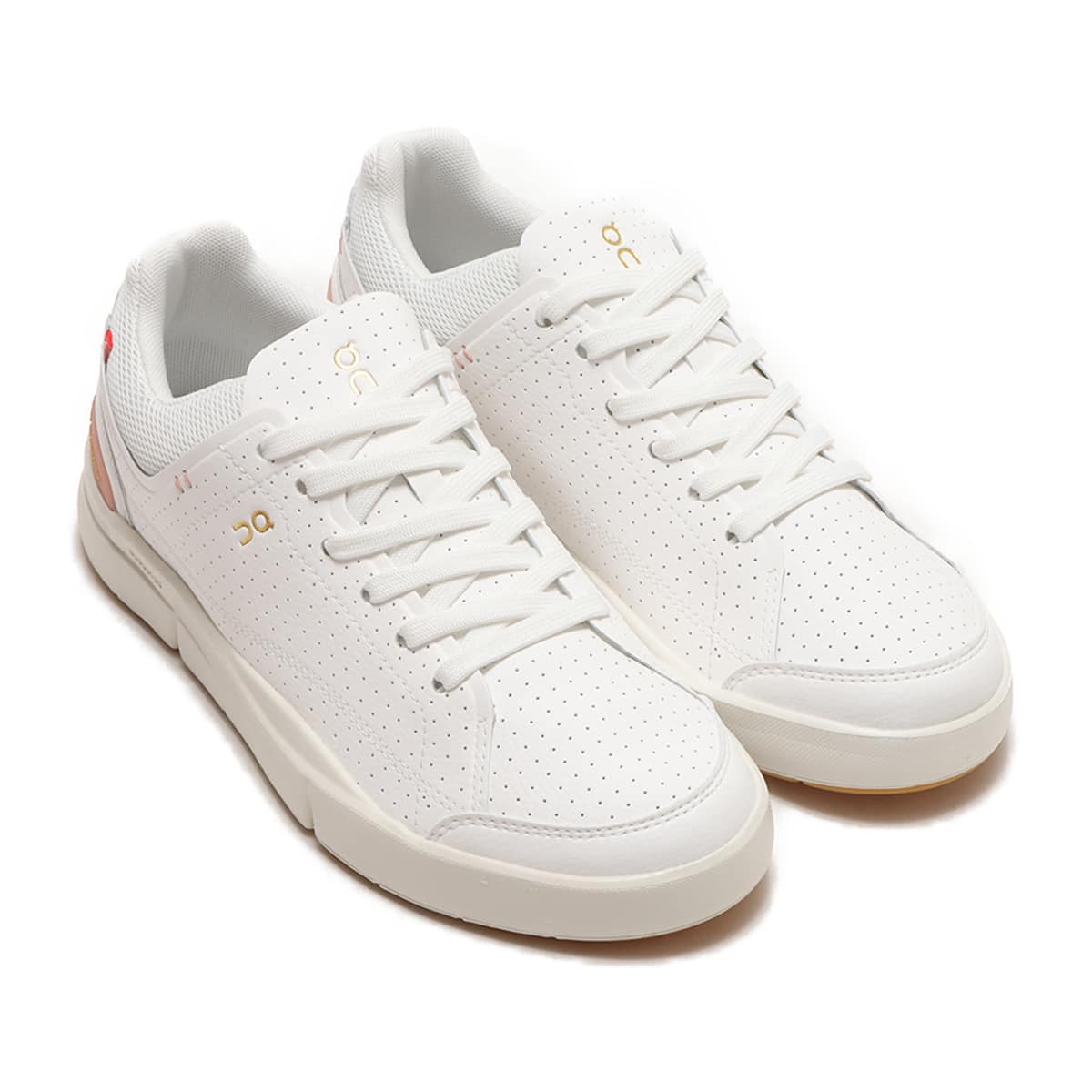 On THE ROGER Centre Court 1 White | Woodrose（オン ザ ロジャー