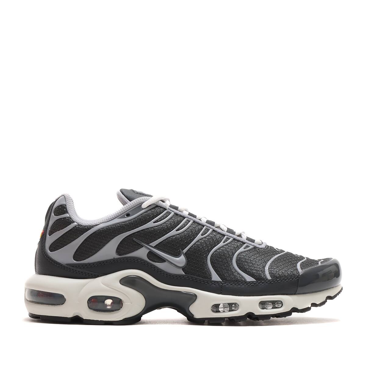 NIKE AIR MAX PLUS SE IRON GREY/WOLF GREY-WOLF GREY-SAIL（ナイキ