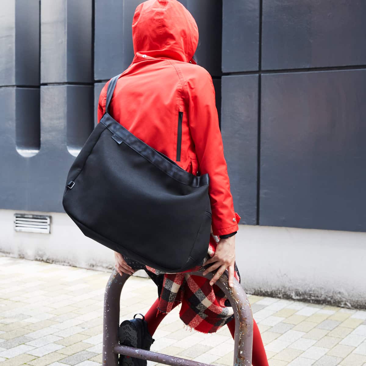 CHROME NEWSPAPER MESSENGER BLACK / SUEDE （クローム ニュース