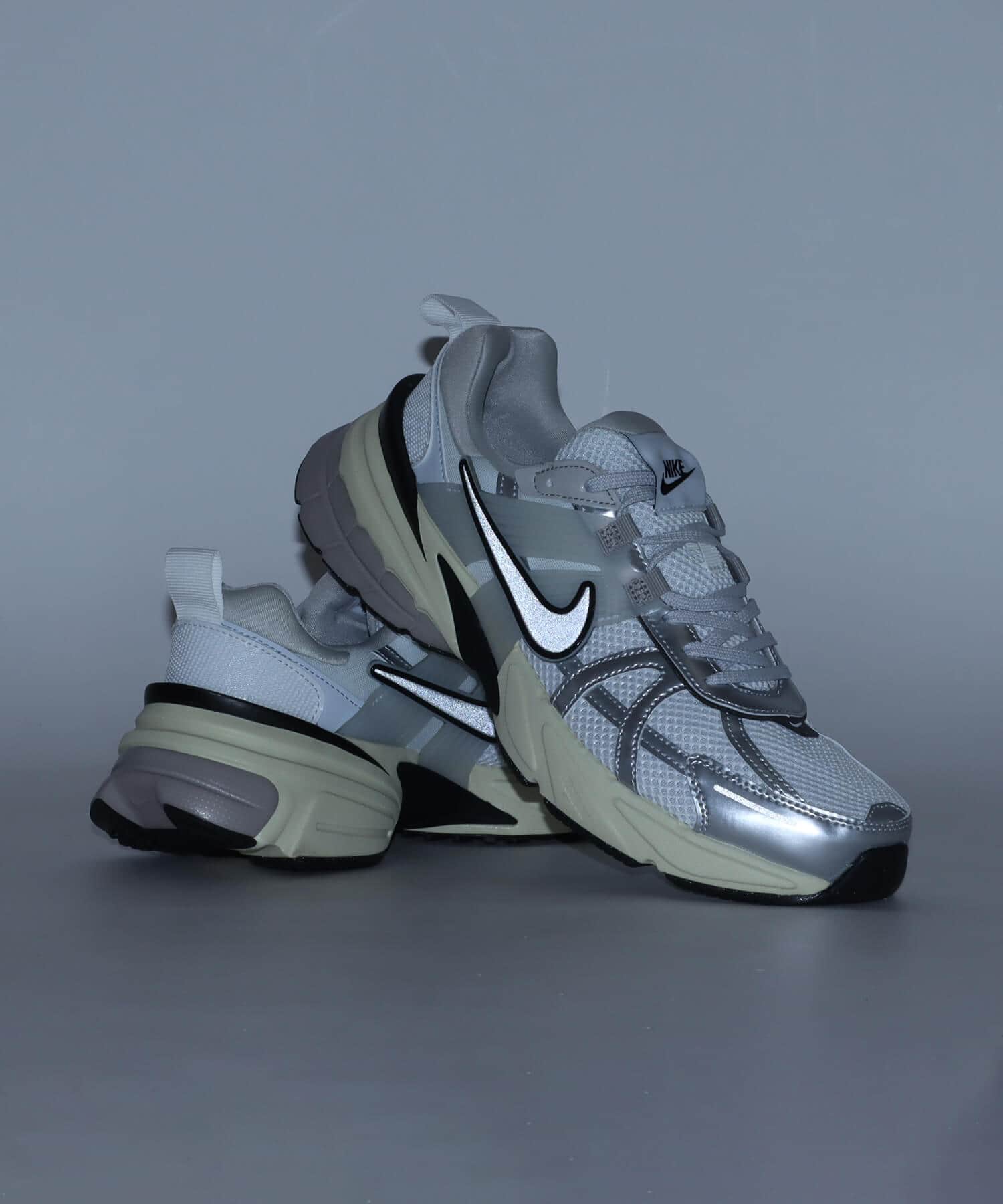 NIKE V2K RUN SUMMIT WHITE/METALLIC SILVER（ナイキ V2K ラン