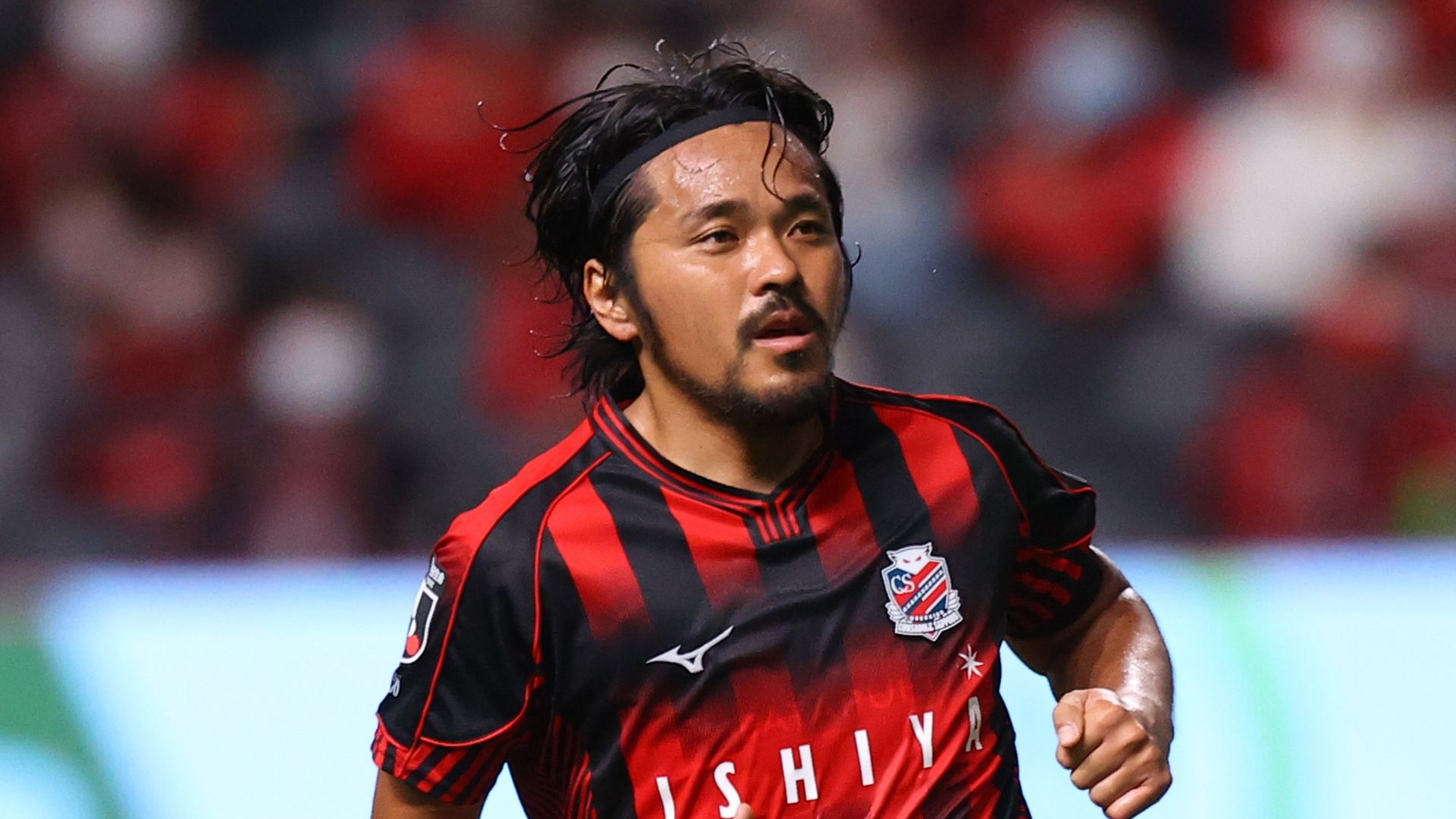 動画】“ゴール職人”興梠慎三が自身のJ1通算得点数を更新！ 巧みな裏