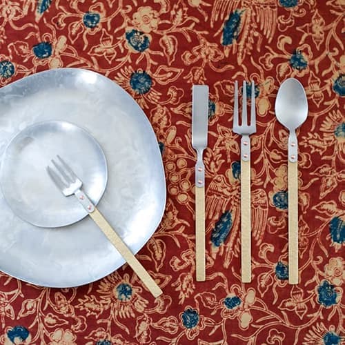 湯浅記央 - 机上工芸舎 | 金工 | hinode（ひので）- 和食器・日用品の