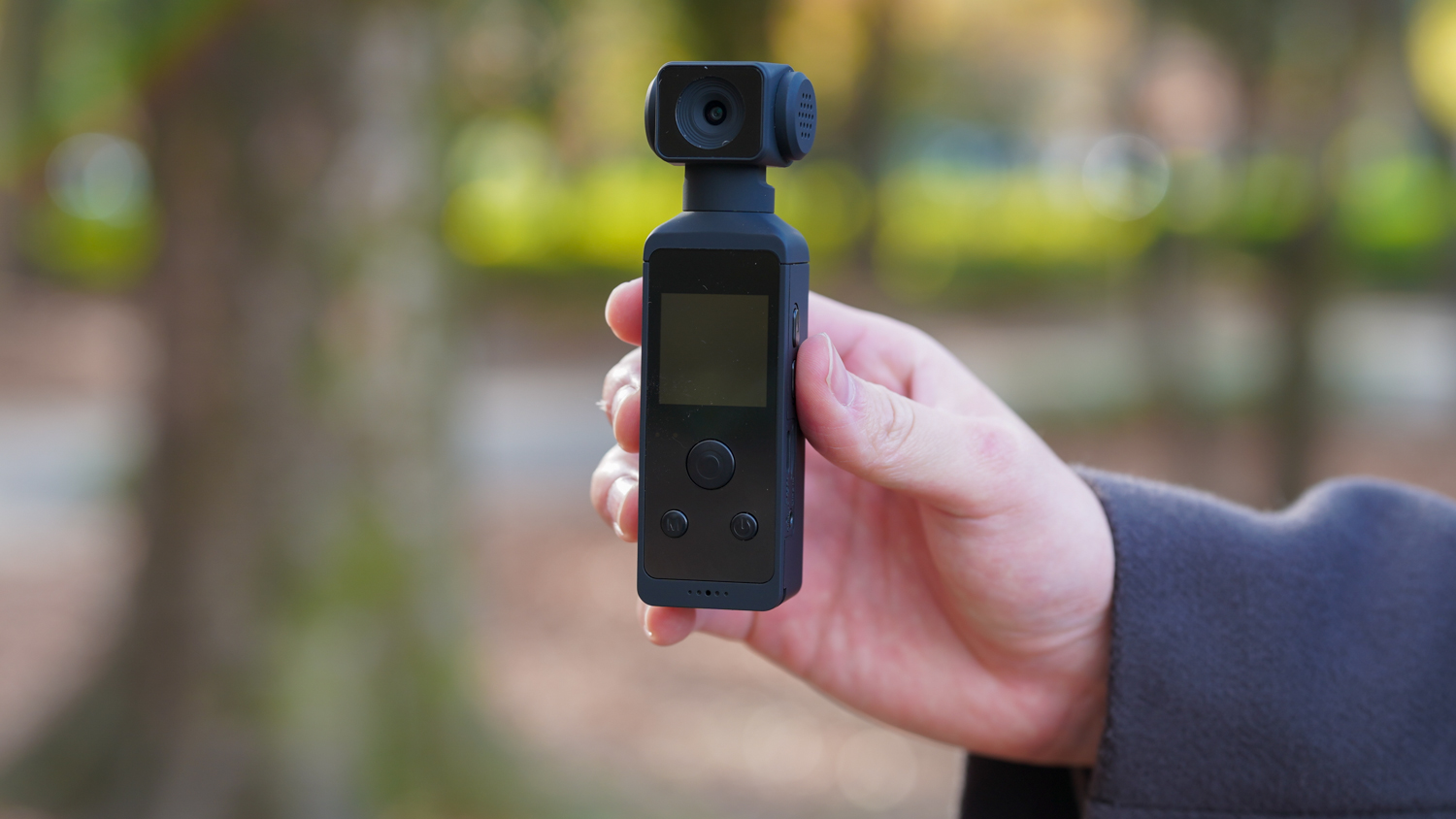 価格も手頃で遊びやすい！ 付属品も充実の5K対応スティック型