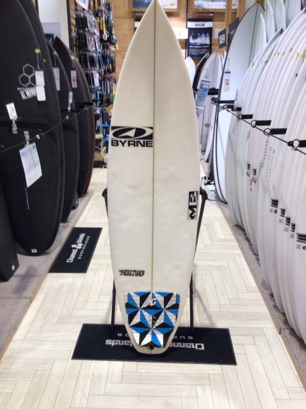 SUMMER SALE)中古サーフボード【BYRNE】DINO5'10 1/2 - メルカリ
