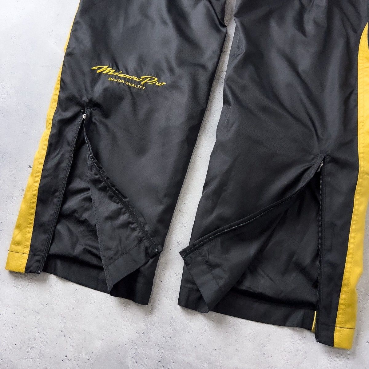 限定 Mizuno Pro ミズノ プロ ウインドブレーカー ジャケット & パンツ