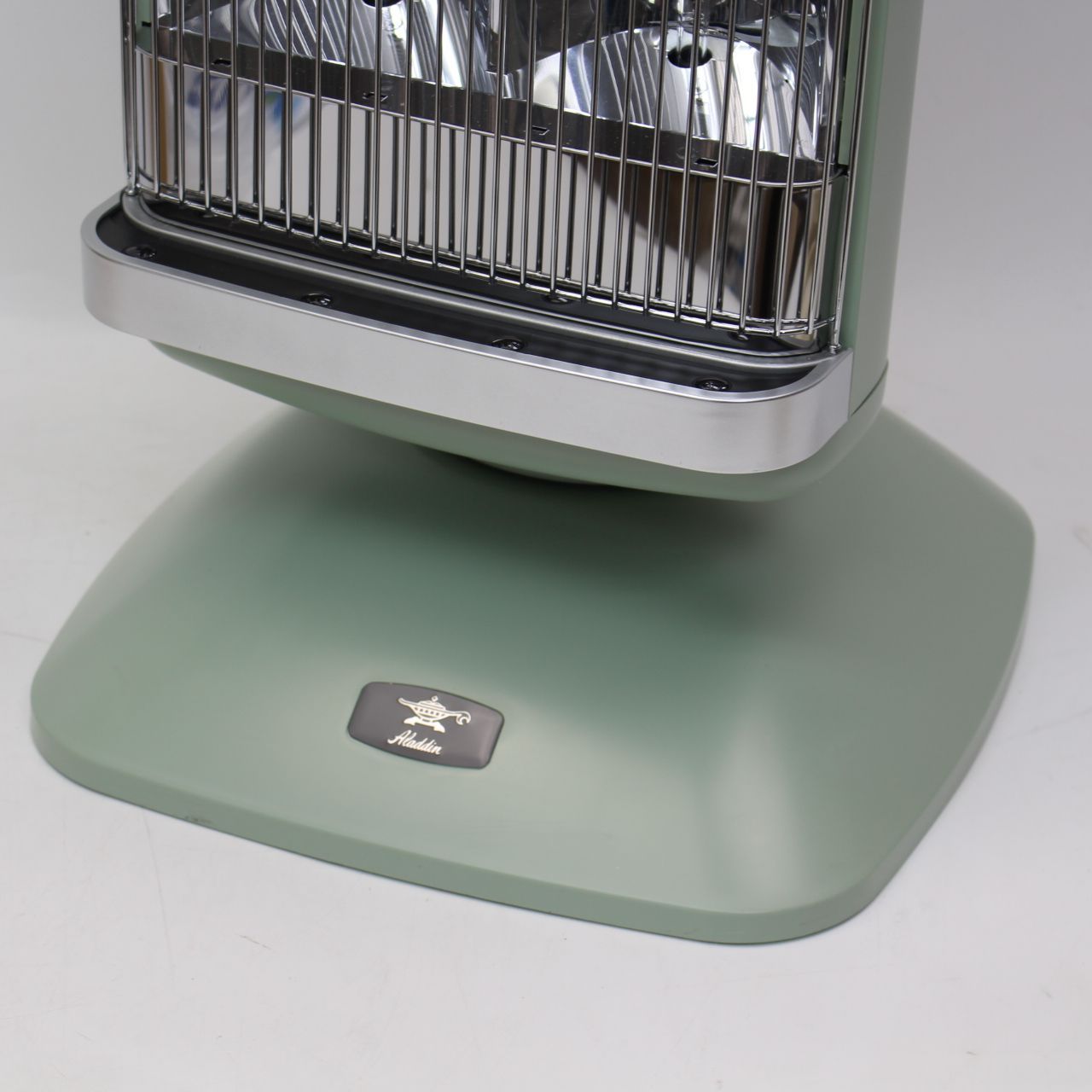 アラジン遠赤グラファイトヒーター グリーン AEH-2G10BJ 2022年製