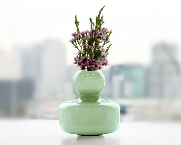 新品 マリメッコ フラワーベース マウスブロウ（手吹き） オリーブ