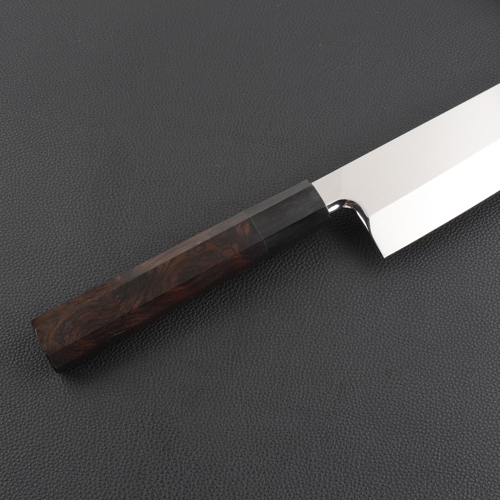 勘所型牛刀 9寸片刃 ウルトラ鏡面仕上げ 黒檀黒水牛角五本銀巻八角柄