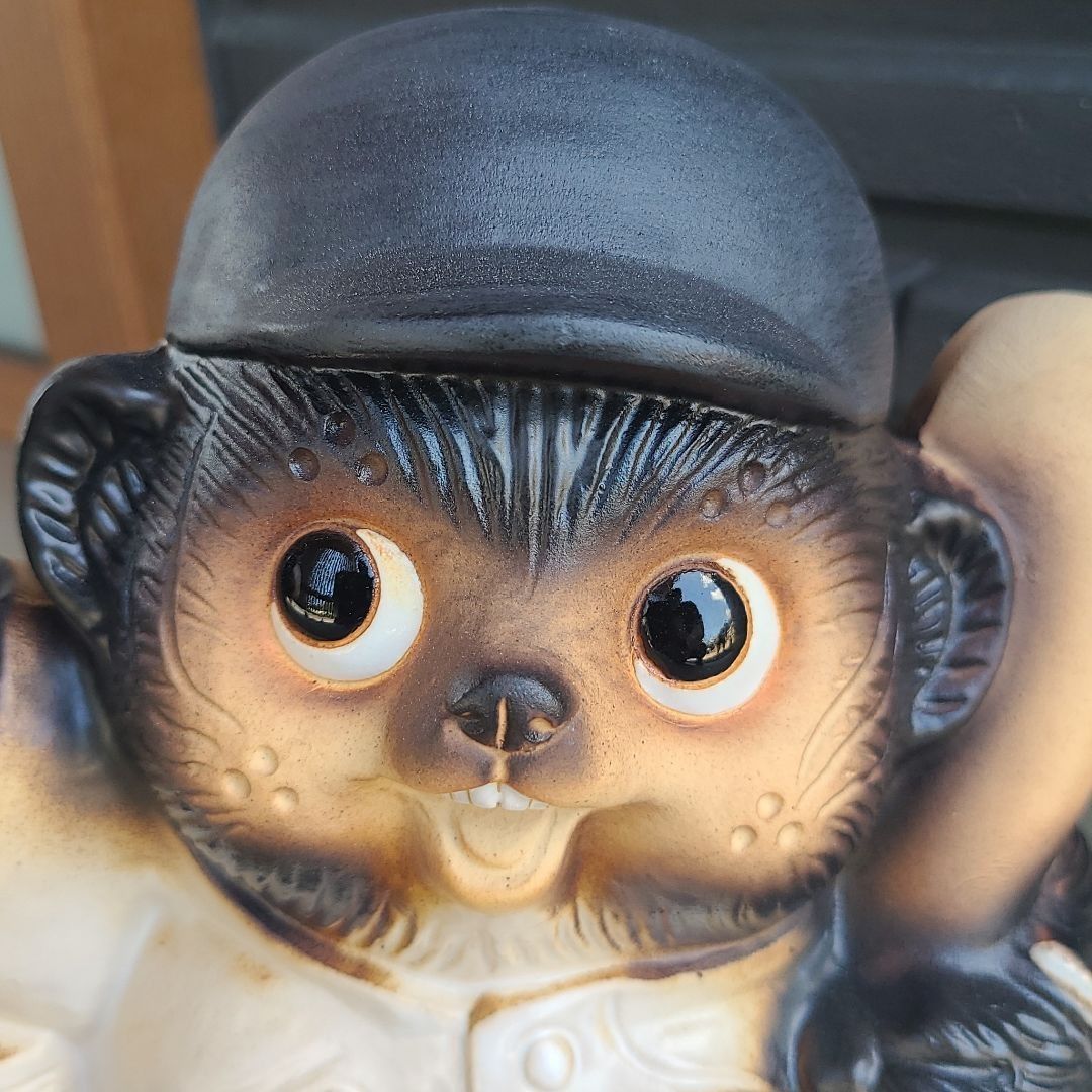 チョー縁起物❗信楽焼野球狸 高さ26cm - メルカリ